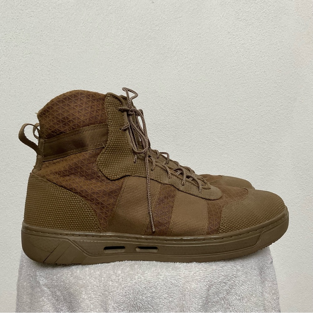 Rocky Coyote Brown Coronado Chukka Boot Lace Up Vibram Sole Size 12W Men's